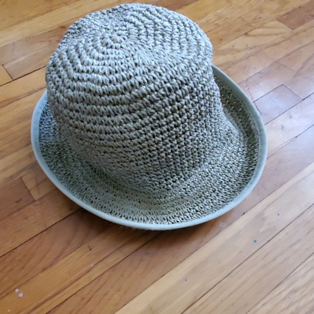 Columbia hat